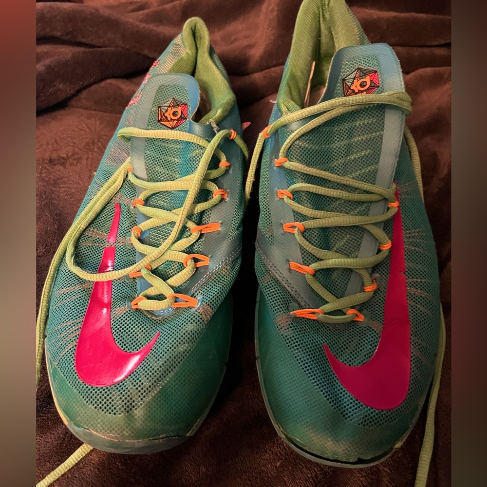 Nike KD 6 Elite “hero pack” Size 12 men’s will accept offers.